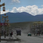 The dusty road of Litang in the Wild West of Sichuan